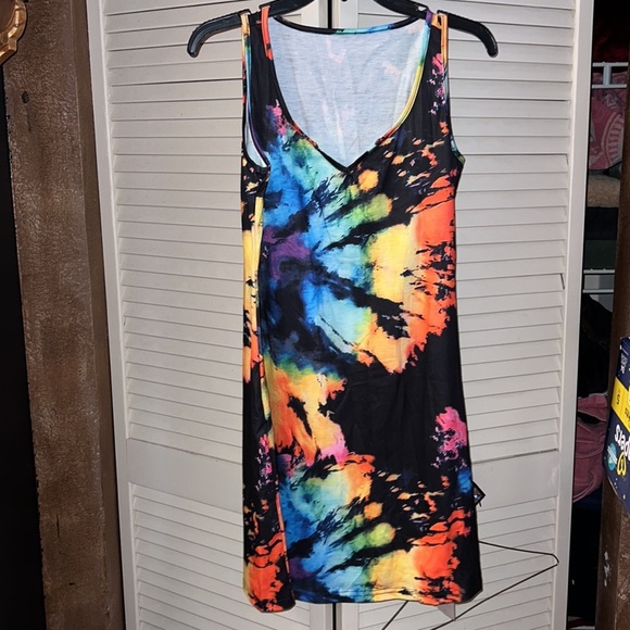 NWT - CUTE BRIGHT TIE DYE DRESS SZ S - Picture 4 of 5